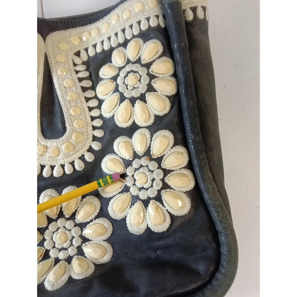 BRIGHTON MASTERPIECE‎  CROWN JEWELL WINSLET EMBROIDERED BEADED HANDBAG